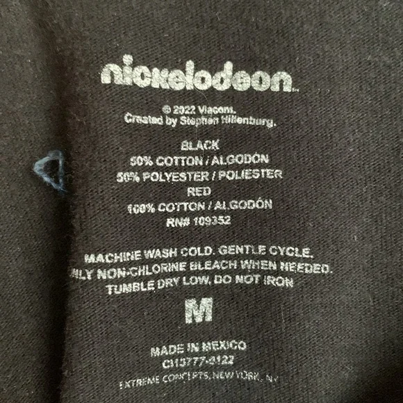 Sponge Bob graphic tee red & black size medium (10/12) - Picture 2 of 3